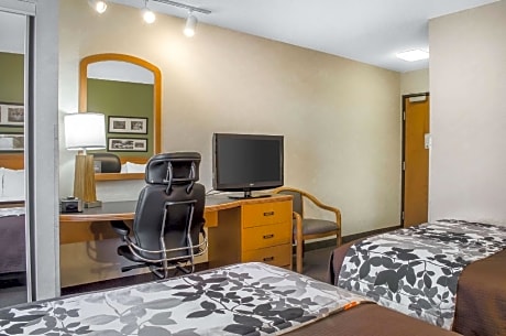 2 Double Beds-Smoking