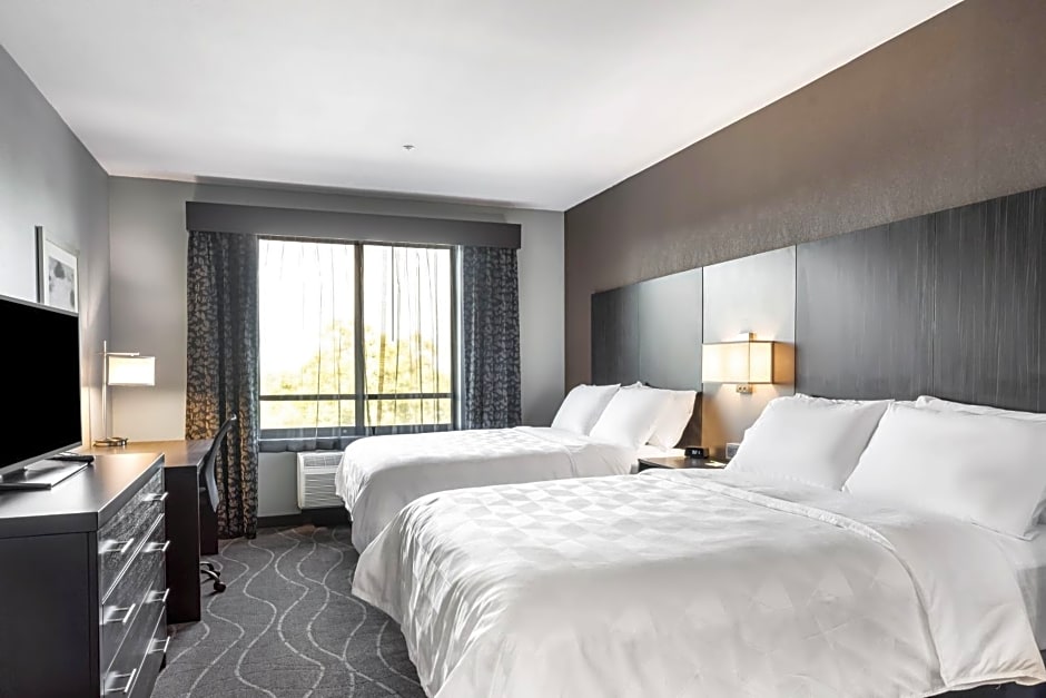 Holiday Inn Hotel & Suites Silicon Valley – Milpitas, an IHG Hotel
