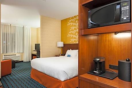 King Studio with Sofa Bed