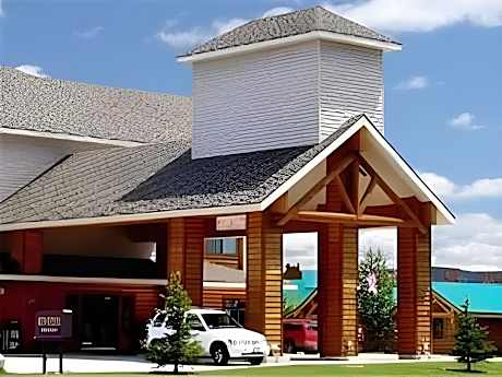 Yellowstone Lodge