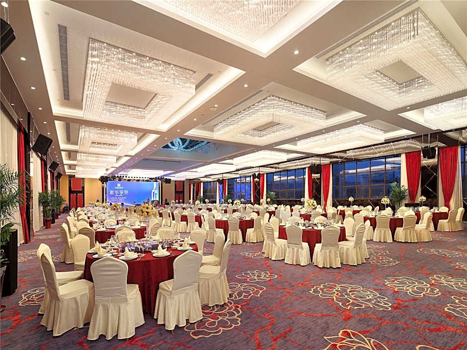 Yiwu Zhonglian Kaixin Hotel