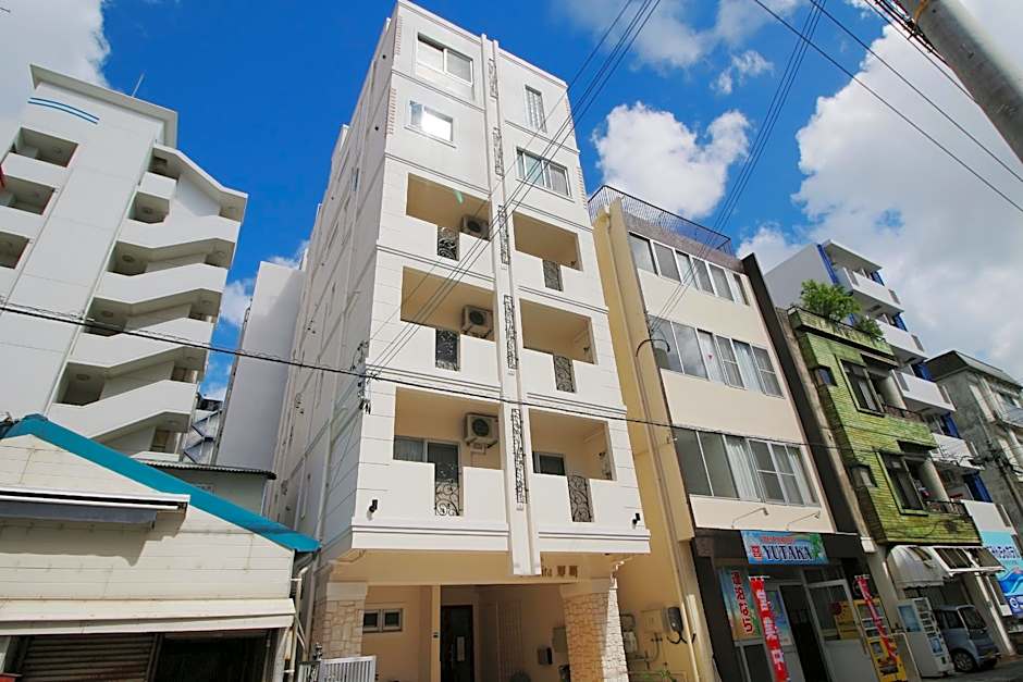 Condominium Felicita Naha