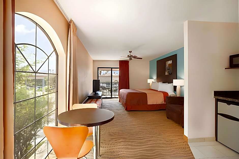 Super 8 by Wyndham Indio