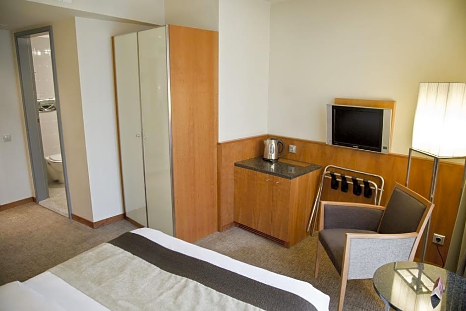 PeakTure Hotel Bucharest