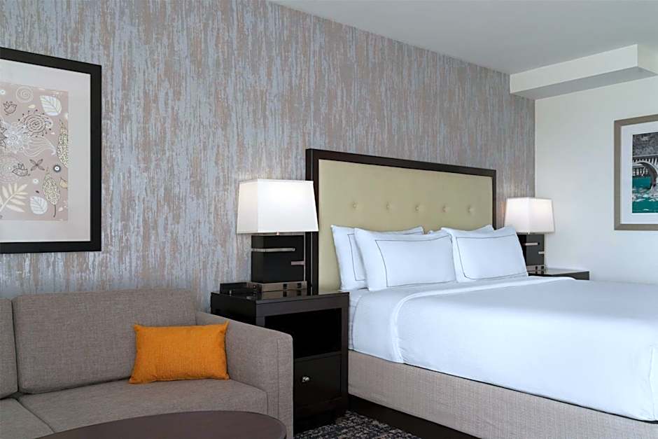 DoubleTree By Hilton Richmond-Midlothian