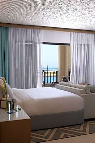 Gulf Summer House Arabian Room - with complimentary access to a private beach, 5 temperature-controlled pools, kids and teens clubs