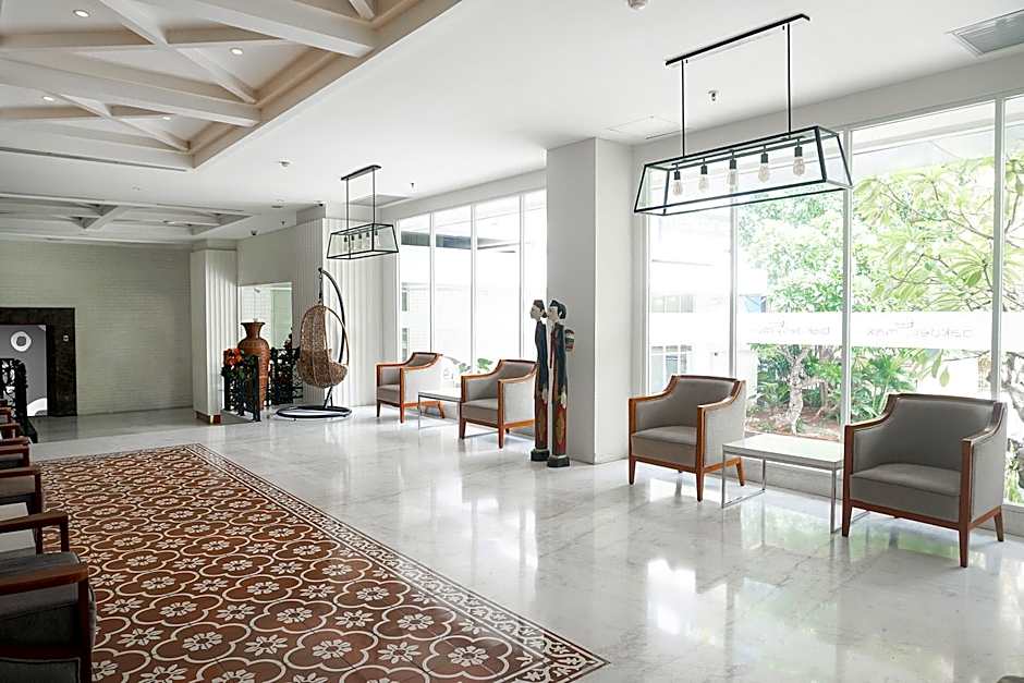 Maxonehotels At Glodok