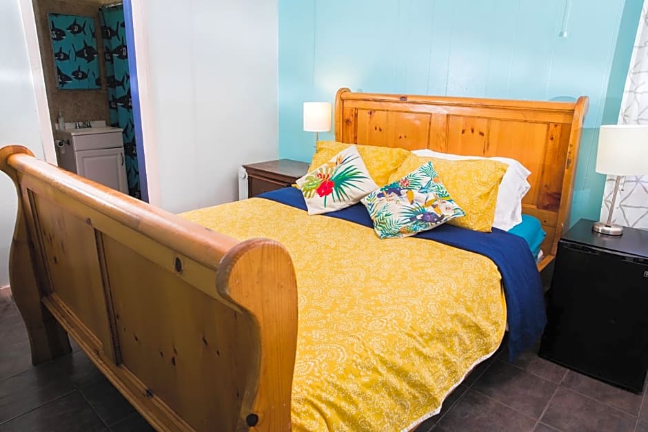 ITH Beach Bungalow Surf Hostel San Diego