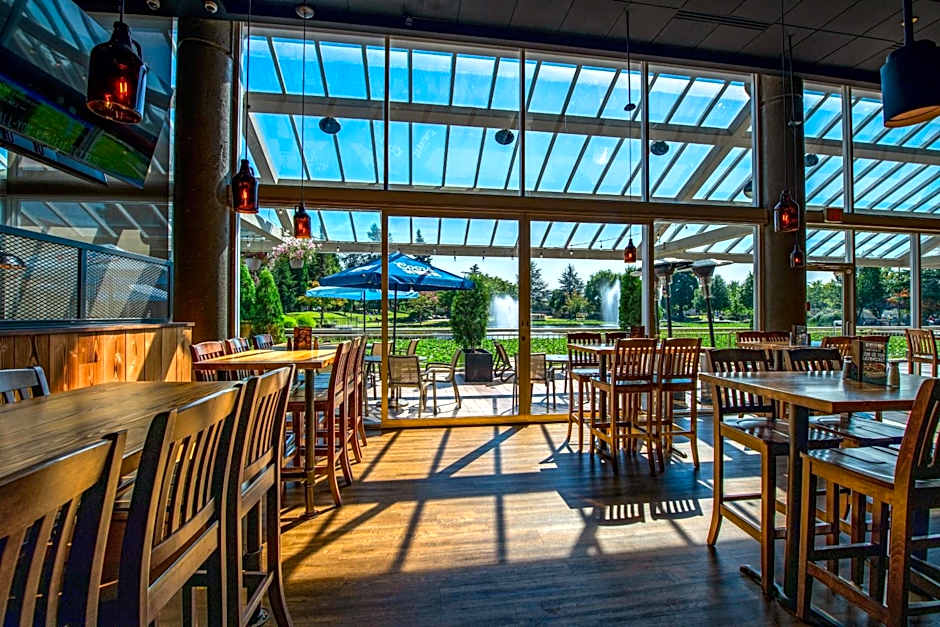 Coast Chilliwack Hotel