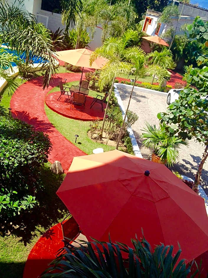 Hotel y Suites Los Encantos