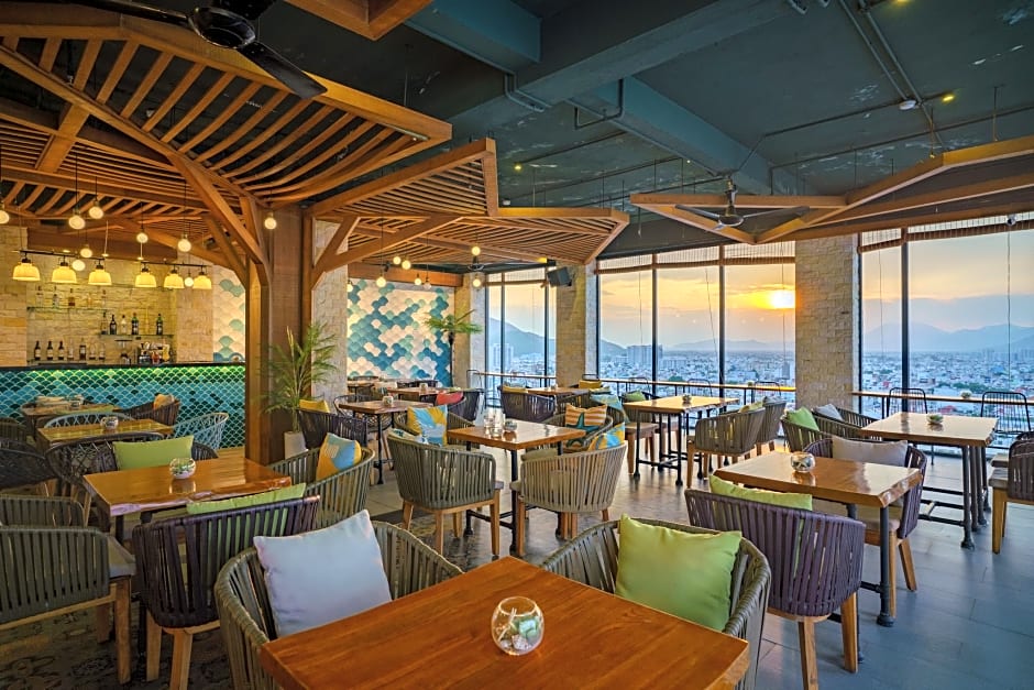 Seaesta Nha Trang Hotel