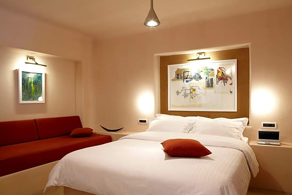 Voreina Gallery Suites
