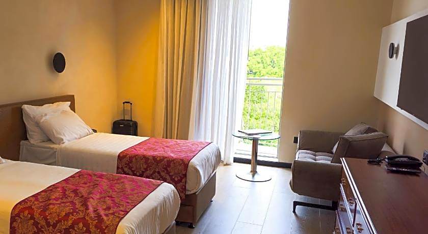 Ruth Daniel Residence