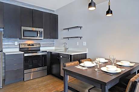 Studio, 1 King, Sofa bed