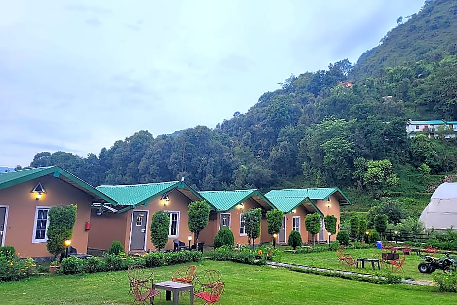 FabEscape Pine Hill View