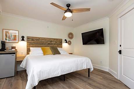 Breakers 204 Inn at Old Beach