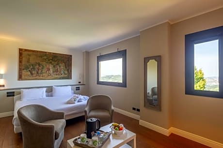 Junior Suite with Hill View (3 Adults)