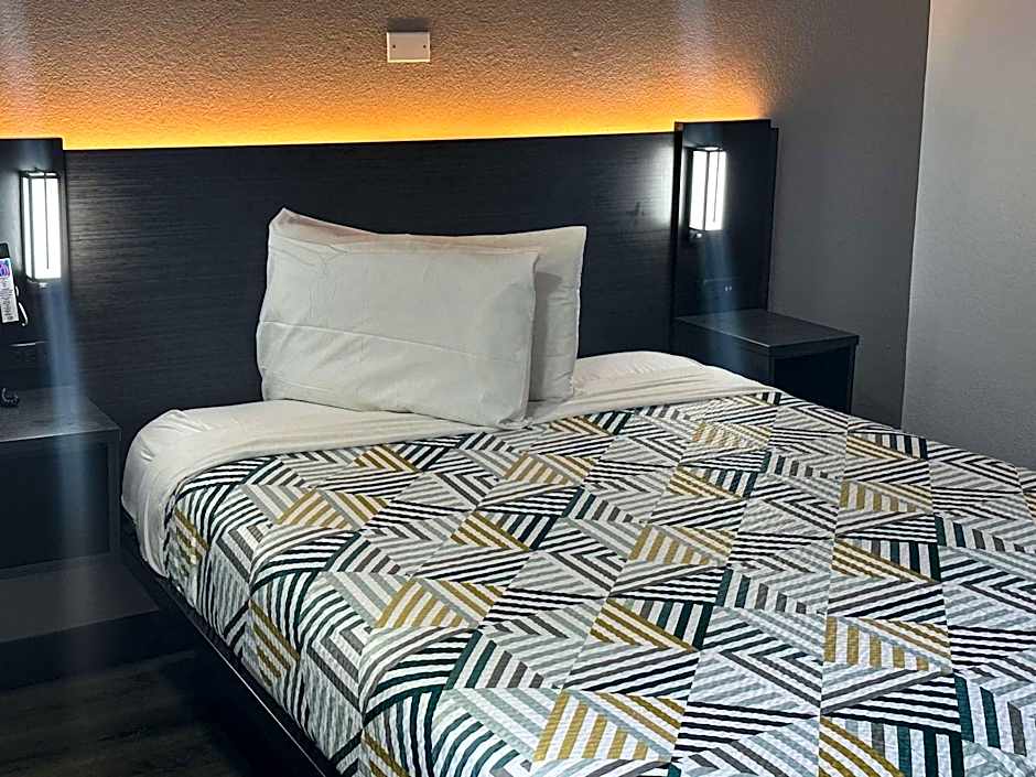 Motel 6-Kissimmee, FL - Orlando