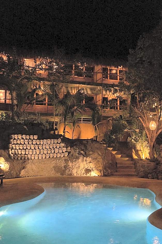 COCOS HOTEL