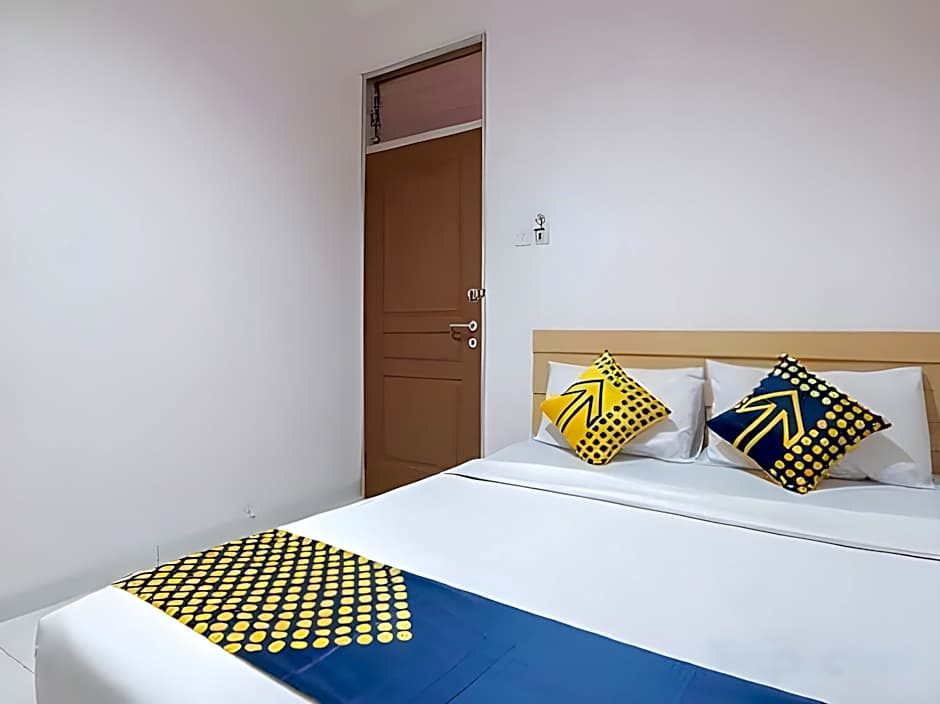 SPOT ON 2214 Wisma Jampea