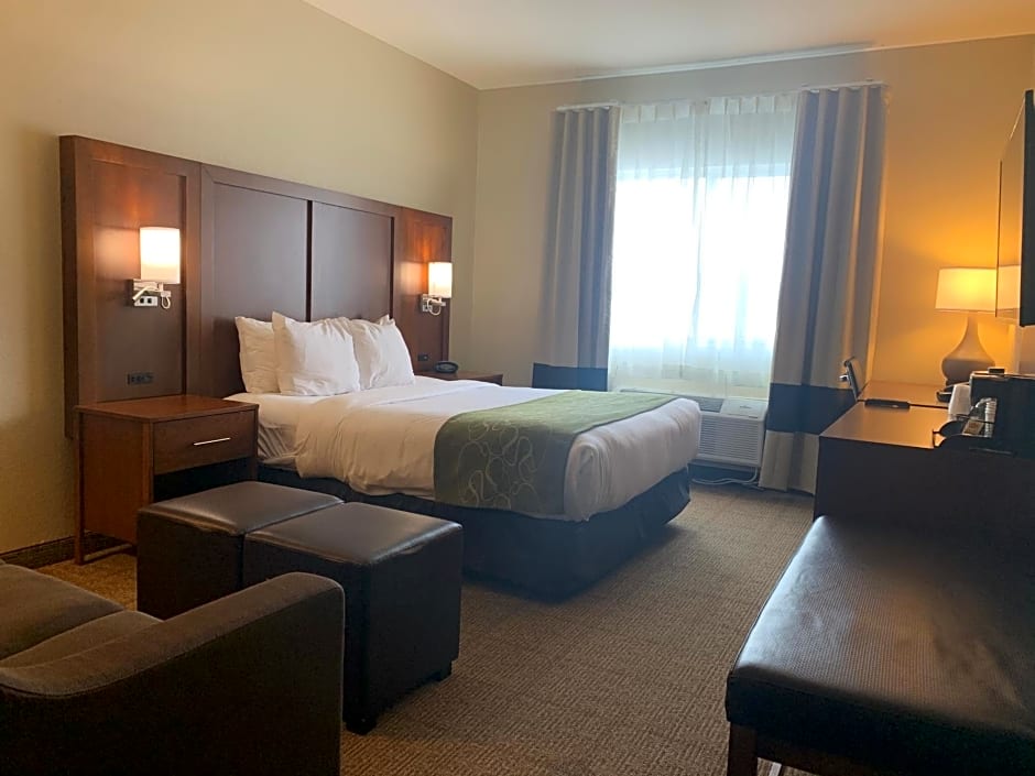Comfort Suites Peoria I-74