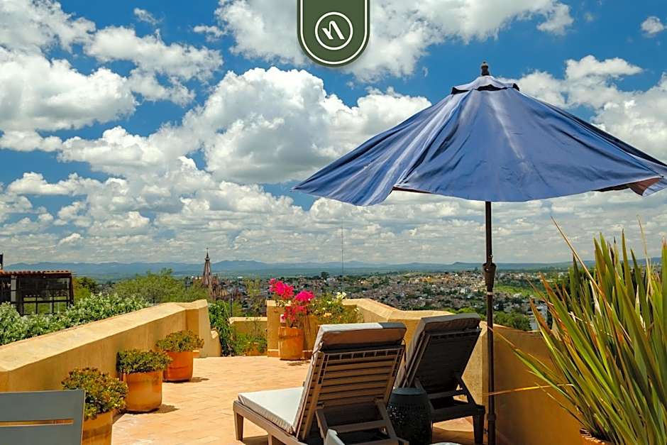 Amazing House in City Center - Rooftop - Skyline