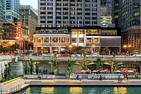 Renaissance by Marriott Chicago Downtown Hotel