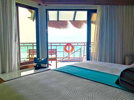 ELITE OVERWATER BUNGALOWS