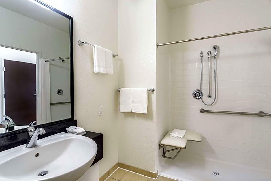 Motel 6-Laredo, TX - Airport