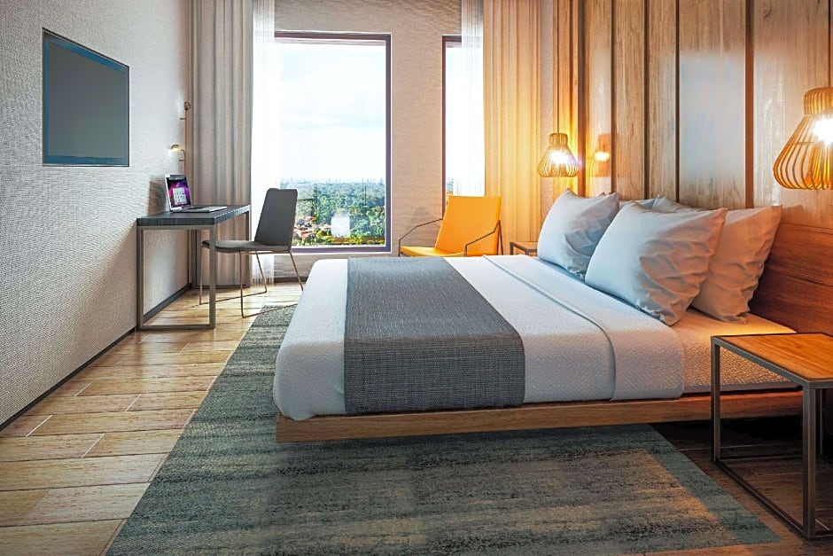 Photo 1 of 5 of Executive 1 King Bed