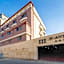 Avenue Hotel