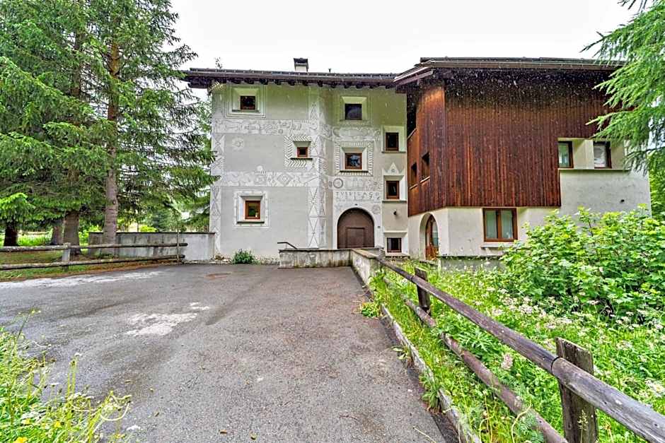 Chesa Tussilago - La Punt-Chamues-ch