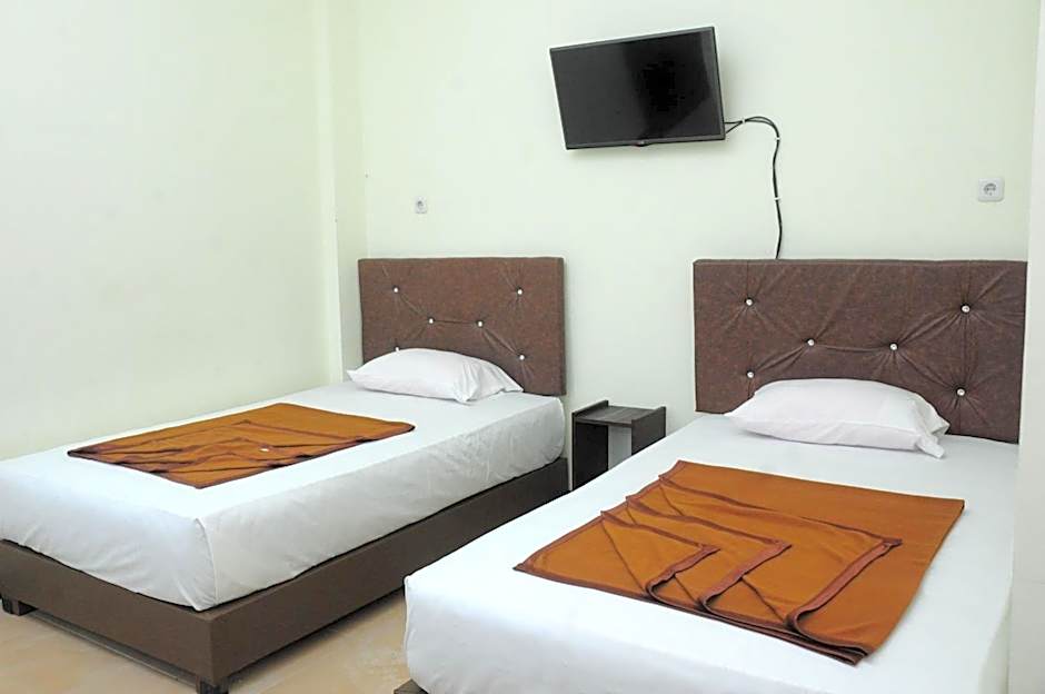 Dena Hotel