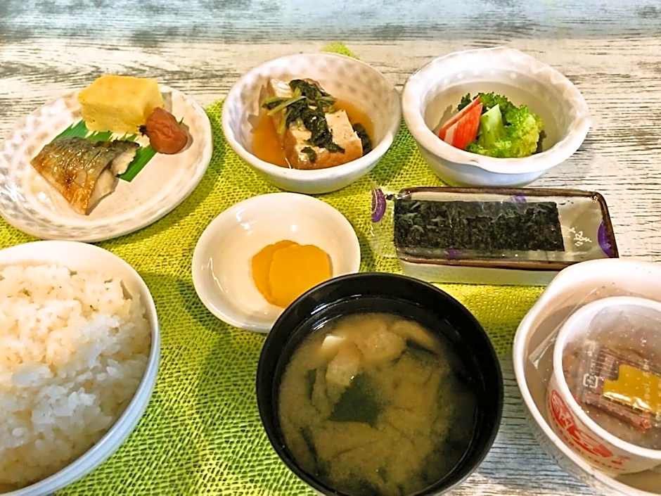 Tendo Central Hotel