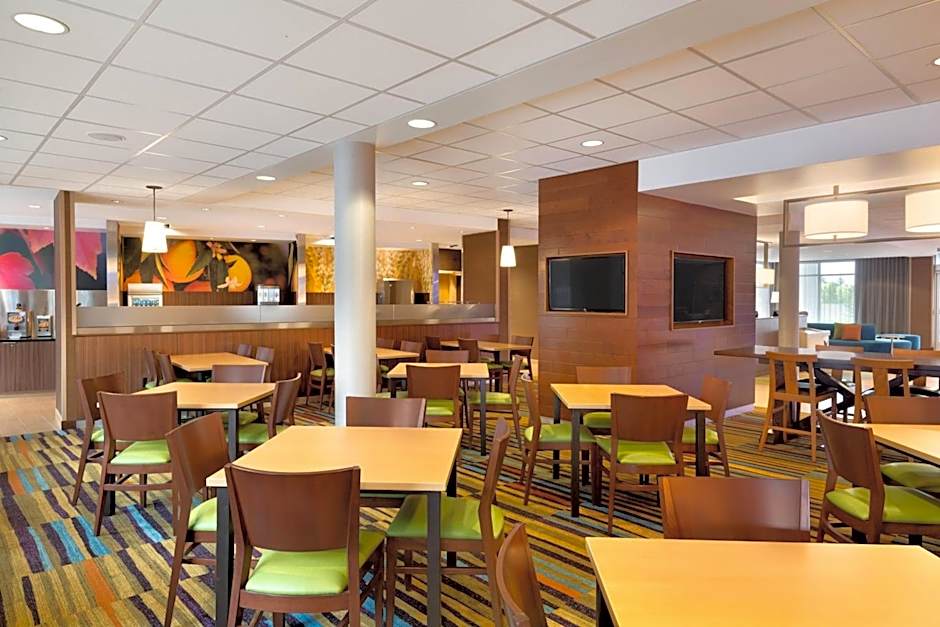 Fairfield Inn & Suites by Marriott Lancaster East at The Outlets