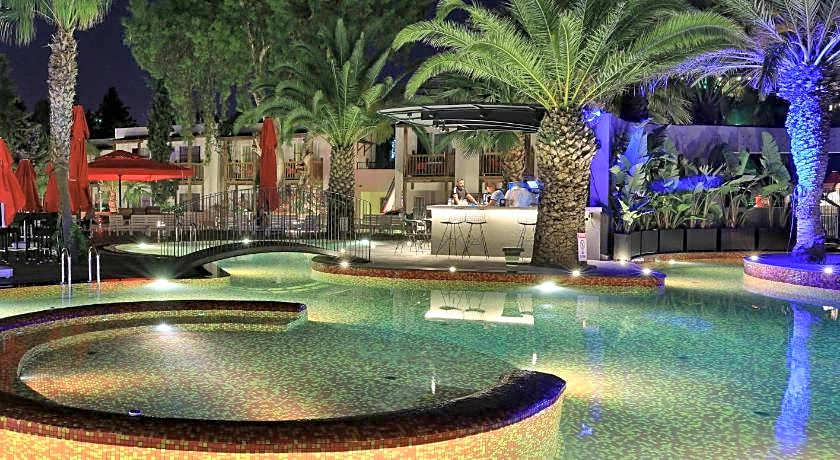 Very Chic Adult Only 18 