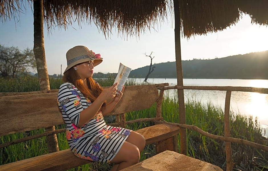 Athena Lake by Seedevi