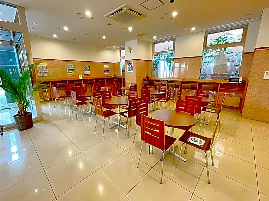Toyoko Inn Yokohama Shinkoyasu Ekimae