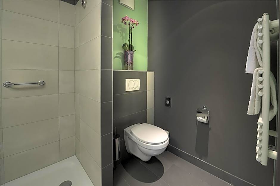 Best Western Plus Lakeside Hotel