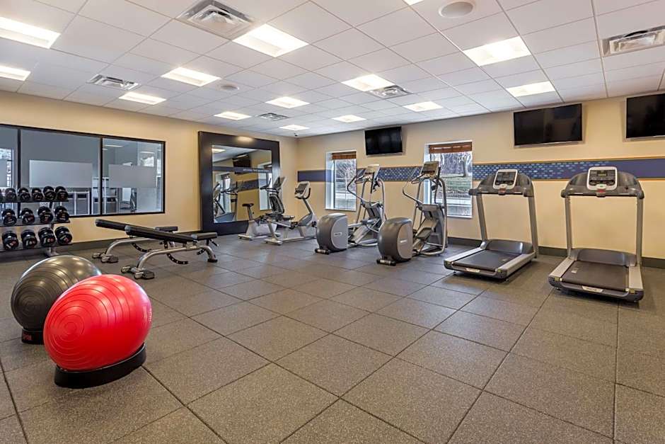 Hampton Inn By Hilton - Suites Newport-Cincinnati KY
