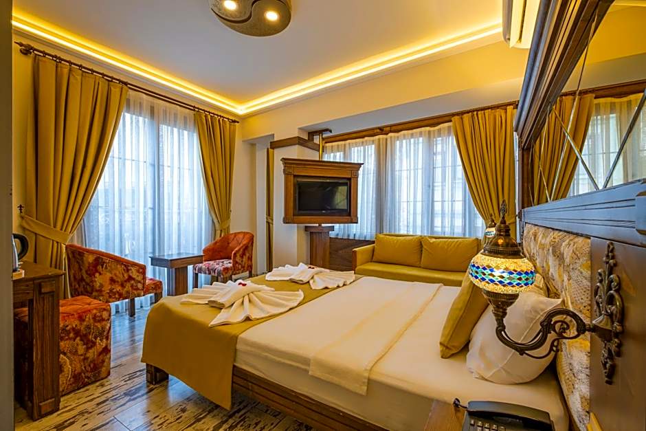 Reis Royal Hotel