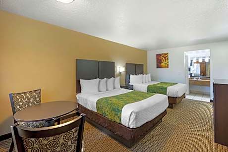 Queen Room with Two Queen Beds - Non-Smoking