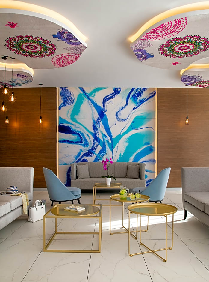 Vangelis Hotel & Suites