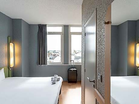 Double - Room With A Large Bed For 2 People