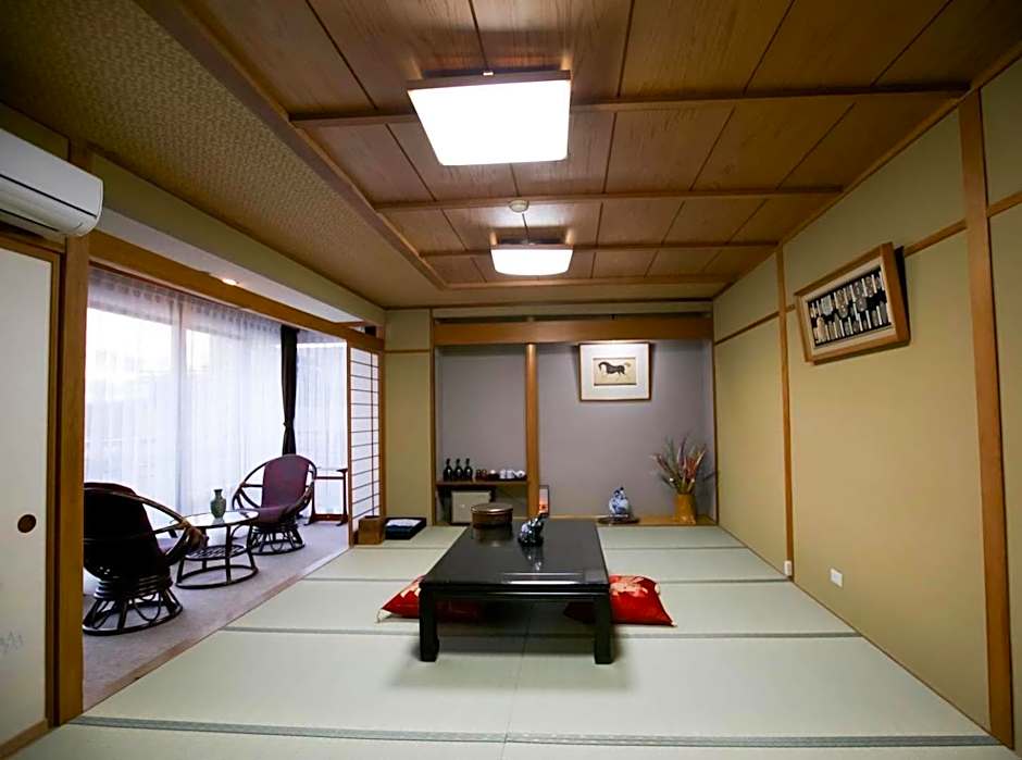 Rakki OnsenRyokan 楽奇温泉旅館