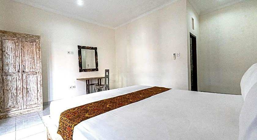 Azalea Homestay & Villa