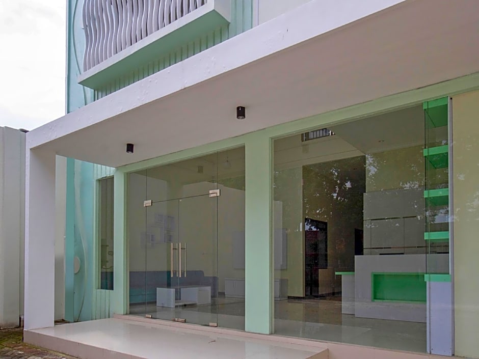 Hotel O Irma's Residence