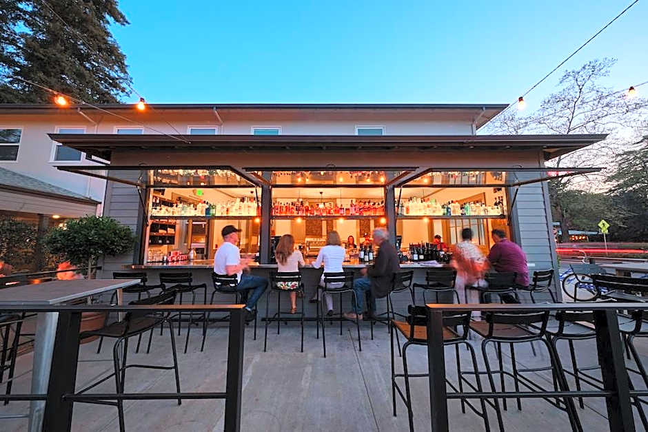 Calistoga Inn Restaurant and Brewery