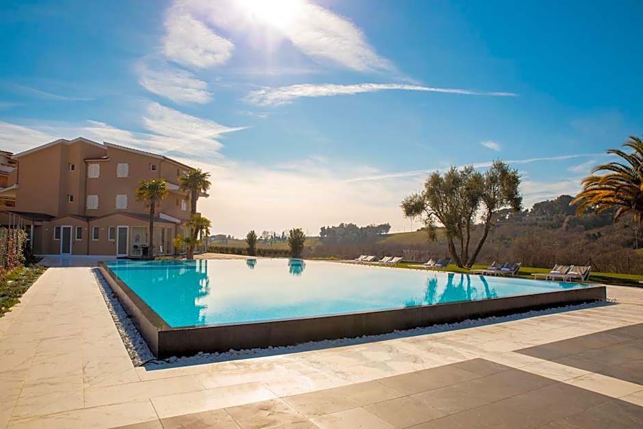 Pietra Bianca Hotel