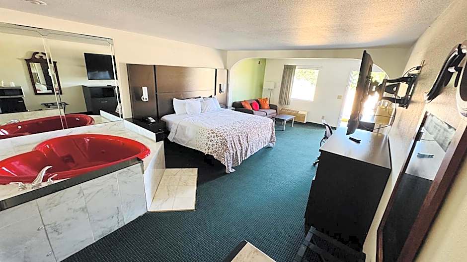 Garden Inn and Suites near Callaway Gardens Pine Mountain
